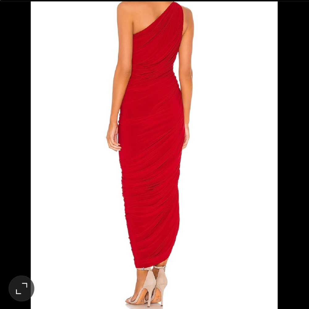 Norma Kamali Diana Gown in Red